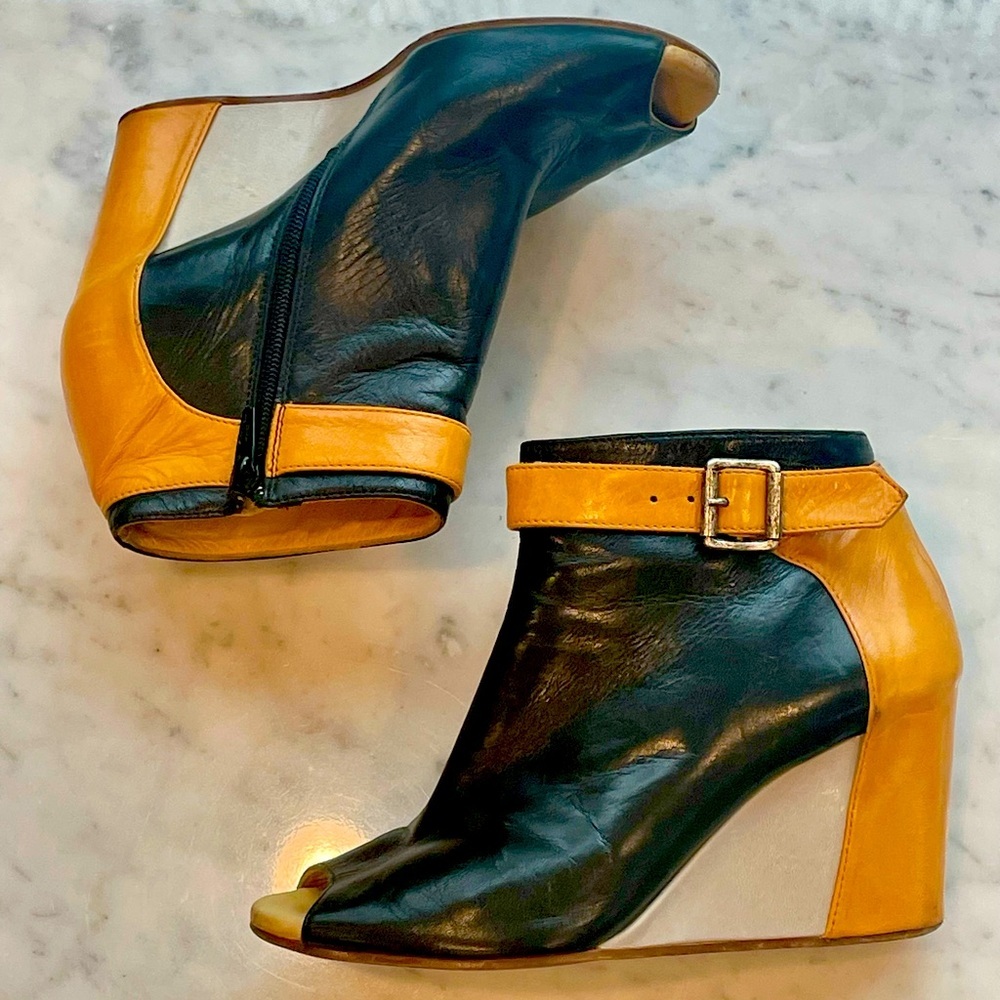 Maison Martin Margiela leather peep toe wedge booties, zip, black/tan/grey, 36